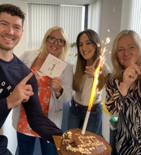careline_support_colleagues_celebrate_reaching_100_000_calls_in_their_first_year__4_.crop careline_support_colleagues_celebrate_reaching_100_000_calls_in_their_first_year__4_.crop